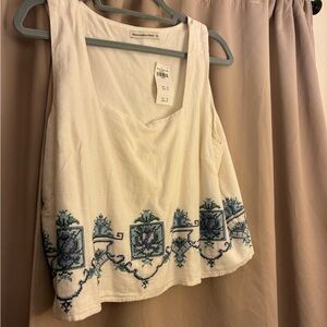 Abercrombie and Fitch White crop top with Blue Embroidery